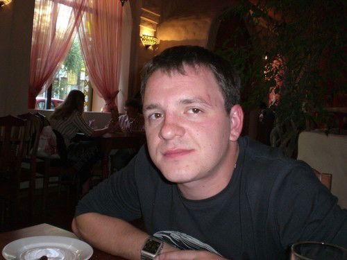 Женя Фролов