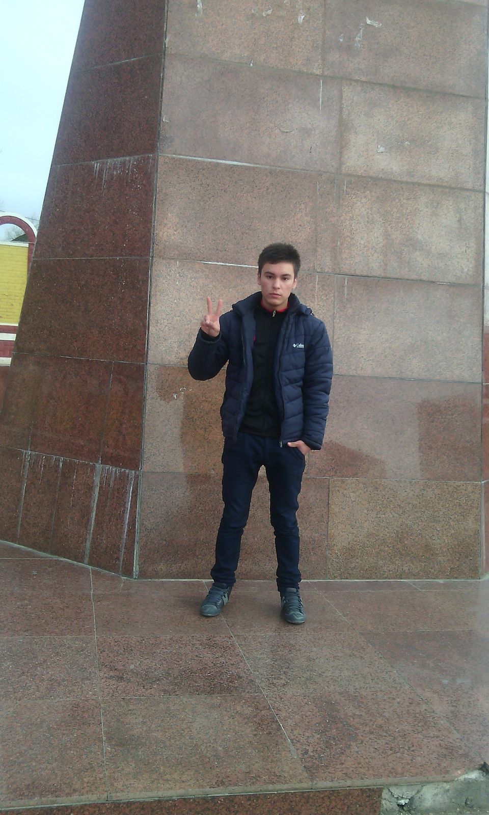 Заpоб Бобоев