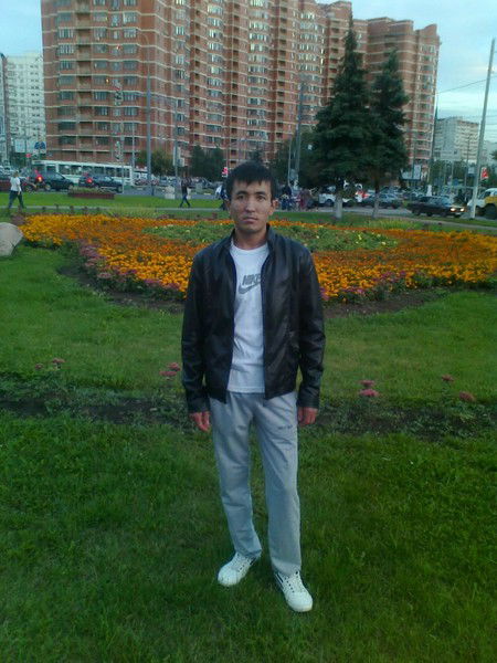 Уларбек Давлетов