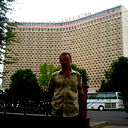Александр Ефремов