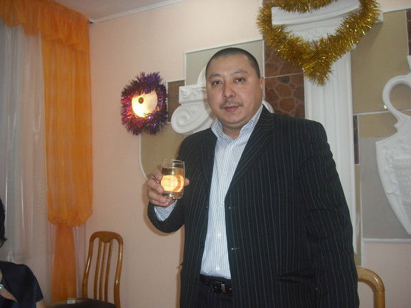 Самат Ахметбек