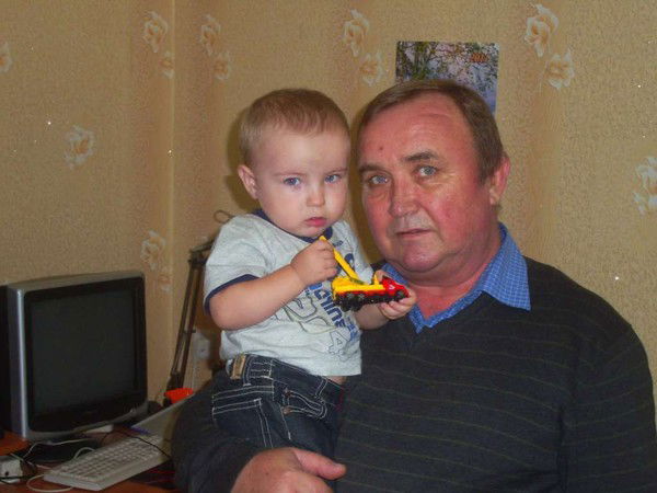 Владимир Худов