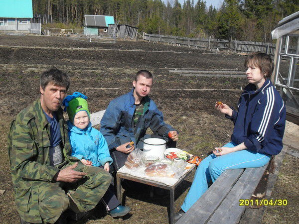 Александр Непомнящих