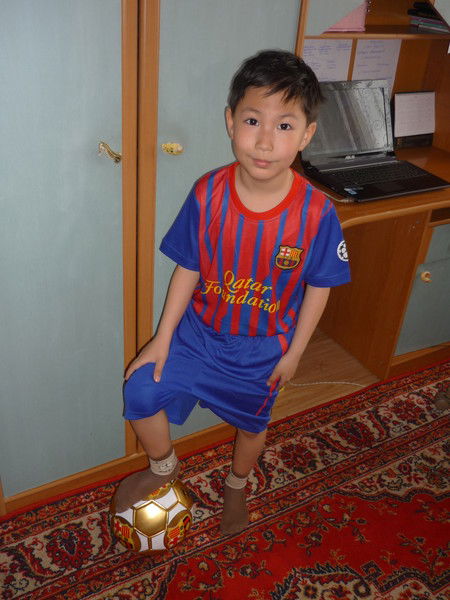 __ Азанбек__ ___Бекетаев___