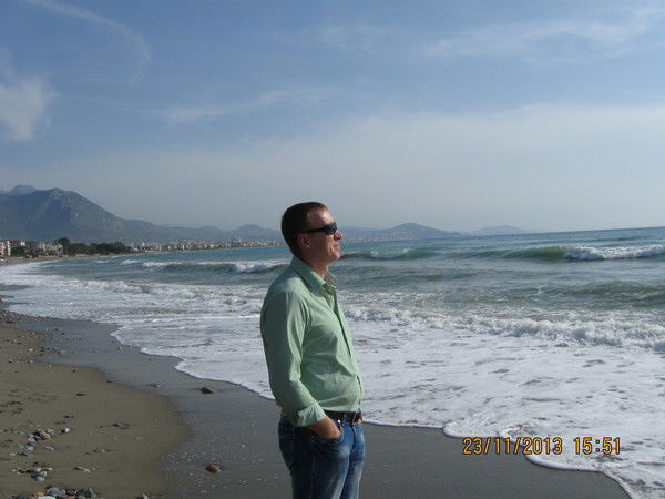 Алексей Холманских