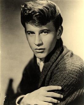 Виктор Виктор