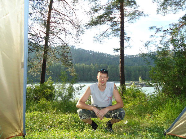 Борис Жданов