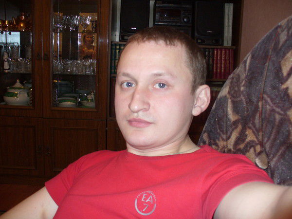 Артем Суров