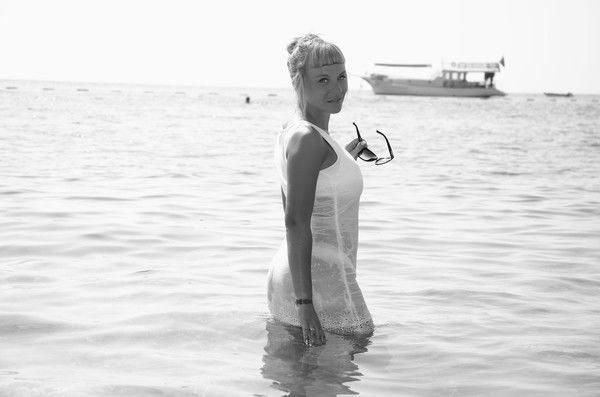 Оленька Стоян