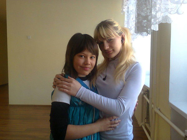 Девочка Брюнеточка)))