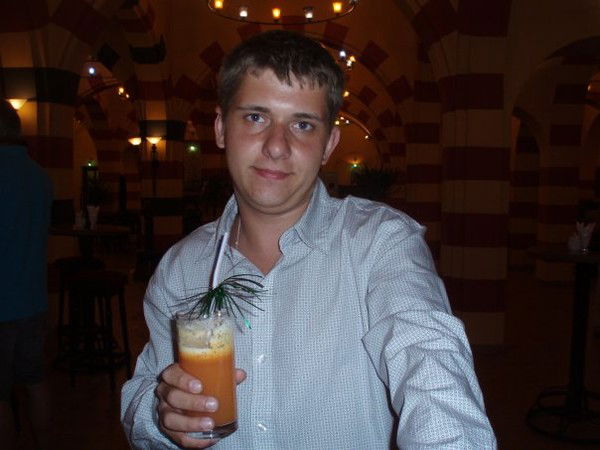 Олег Столяров