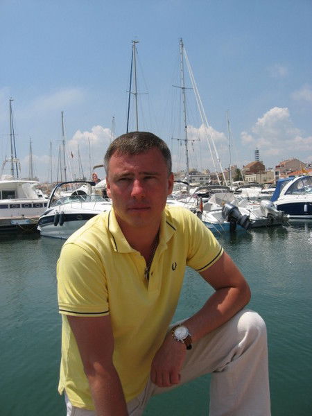 Денис Бастриков