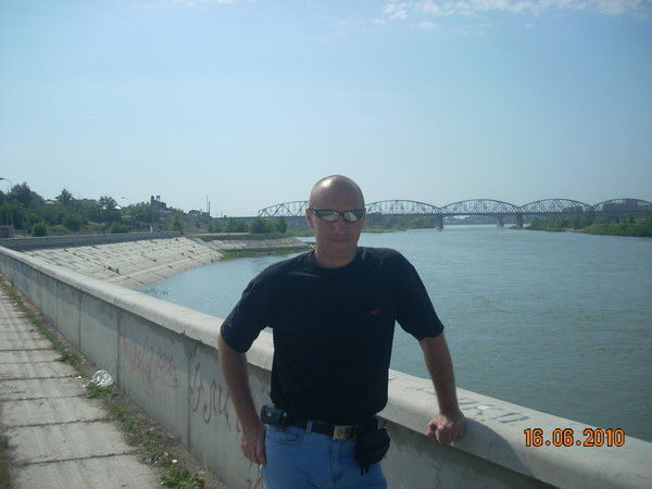 Денис Попов