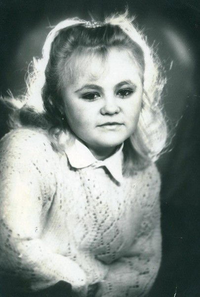 Виктория Попова