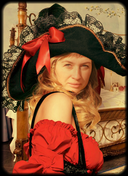 Eлена Ловцова