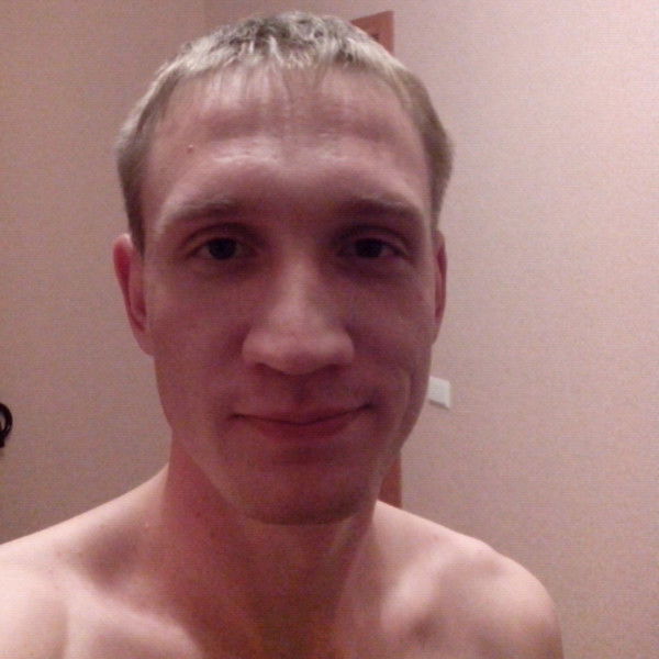 Андрей Макаров