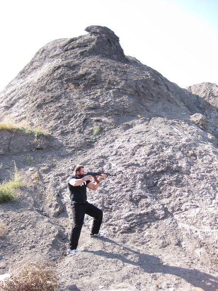 Лев Протеинов