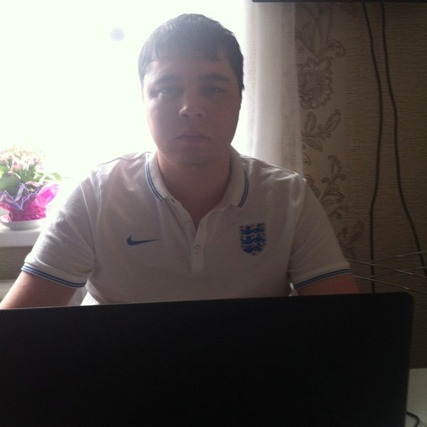 Станислав Попов