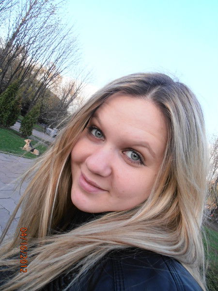 Оля Королева