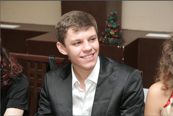 Неизвестно Неизвестно