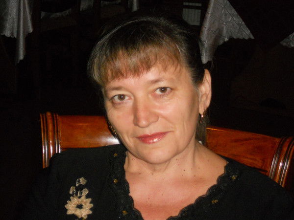 Елена Хмелевская