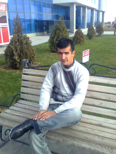 Изет Ахмедов