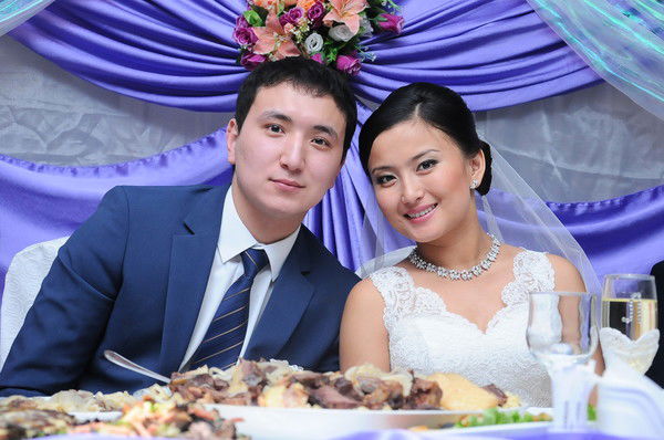 Ляззат Камарова