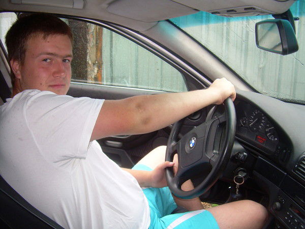 Саша Менсадиров