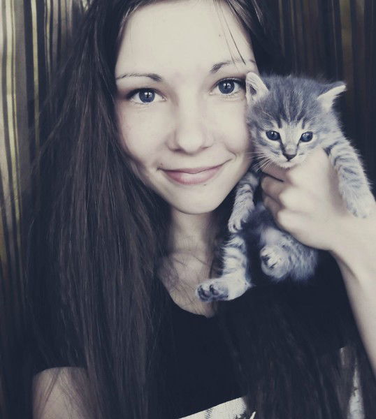 Аня Тельнова