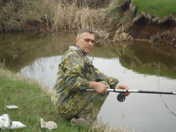 Александр Серов