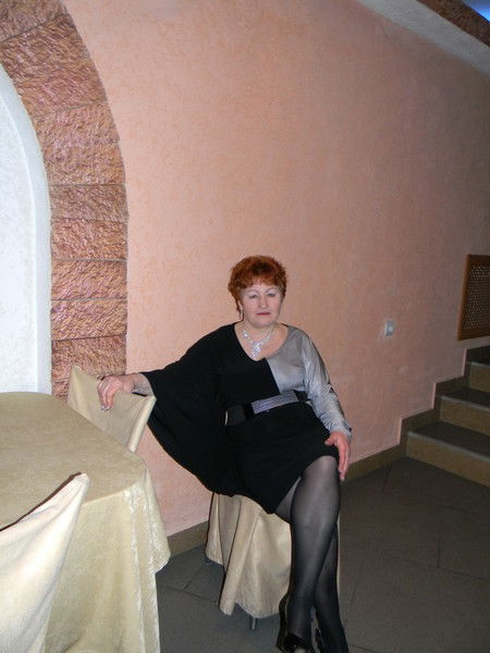 Надежда Закоморная