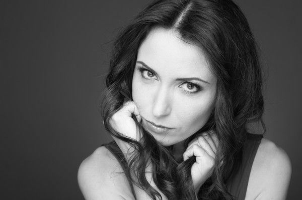 Мария Попова