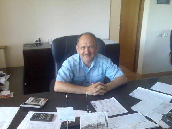 Дамир Камаров