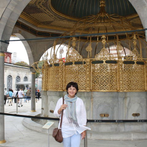 Лолита Сахарнацкая