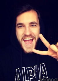 Паша Праведников