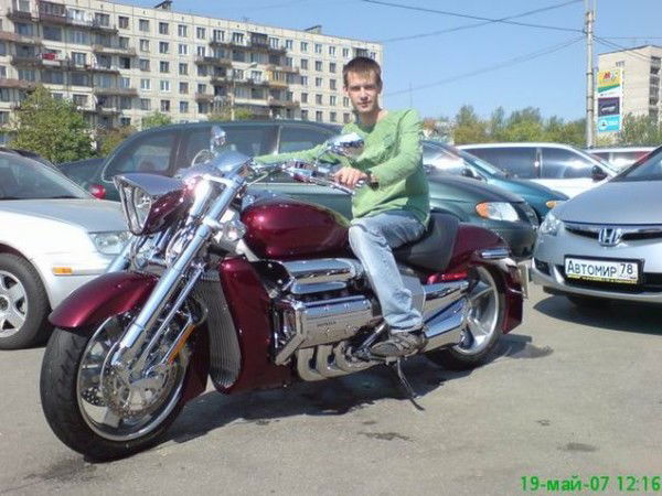 Антон Кувшинов