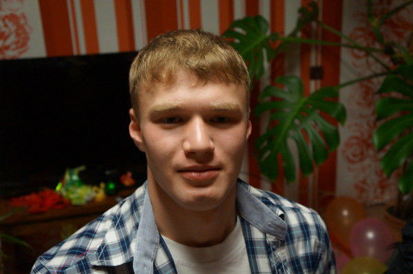 Влад Тарасов