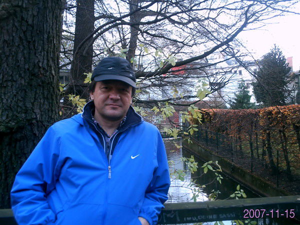 Александр Волков