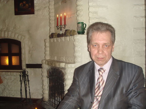 Юрий Олейник