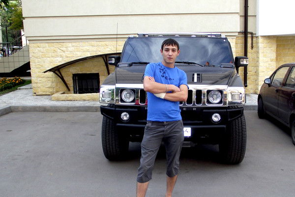 Руслан Ахмедов