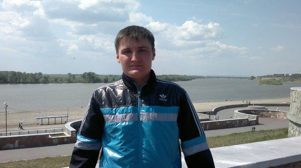 Дмитрий Попов