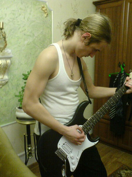 Неизвестно Неизвестно