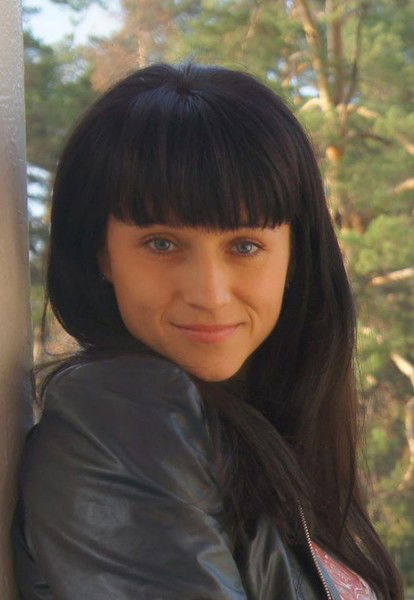 Дина Артамонова