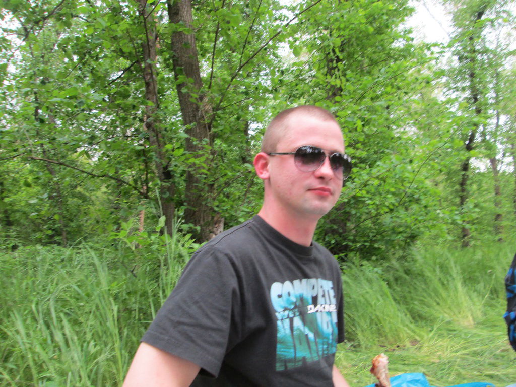 Александр Тарасов