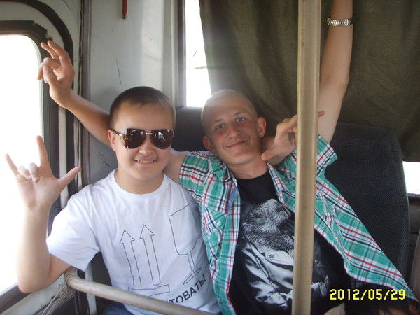 Костя Попов