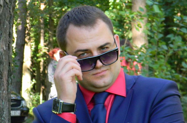 Юрий Николаев