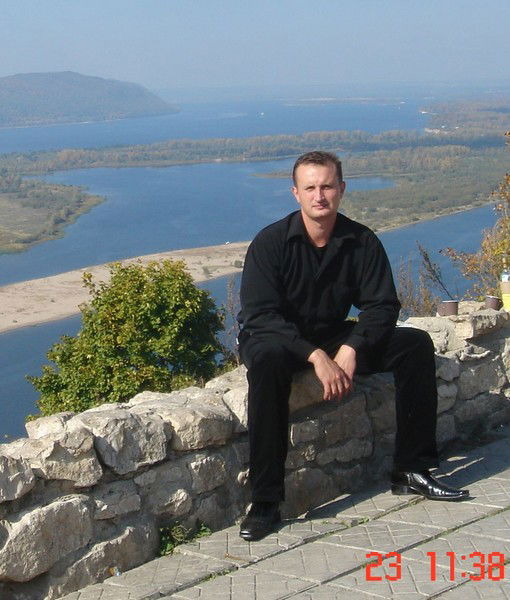 Лев Богатов