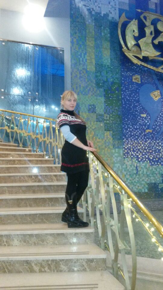 Анна Зотова