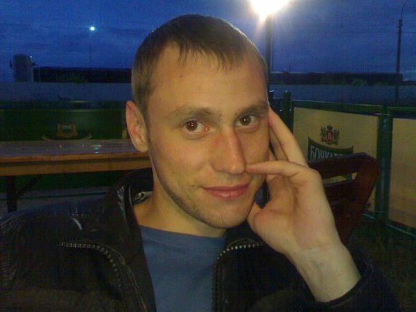 Денис Пекарец