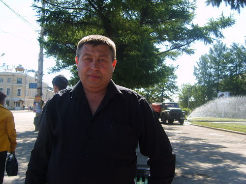 Олег Бобров